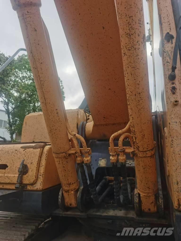 Hyundai R220LC-9S Bageri gusjeničari