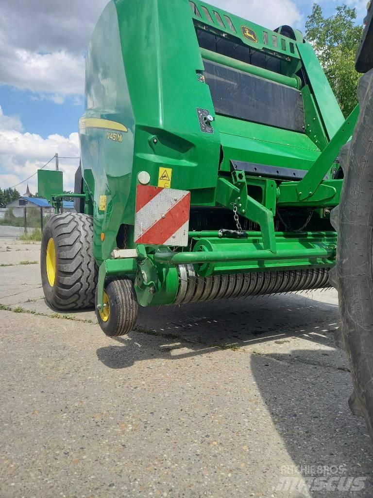 John Deere V451M Rolo balirke