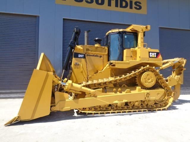 CAT D 9 T Buldožeri gusjeničari