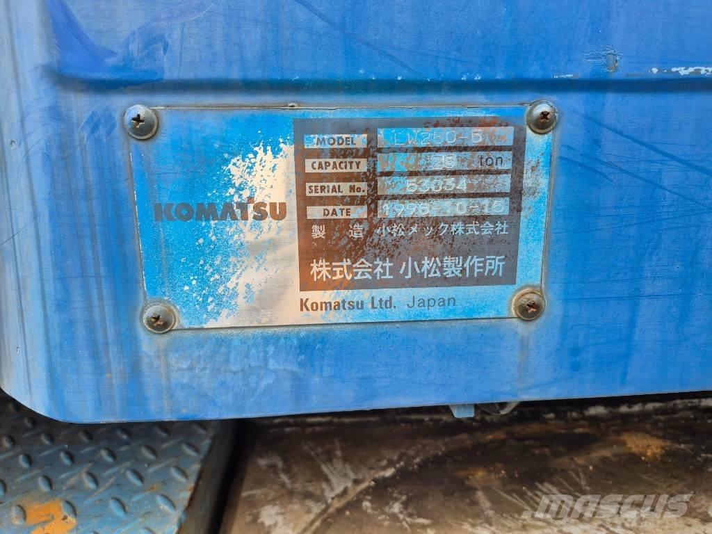 Komatsu LW 250-5 Autokran dizalice
