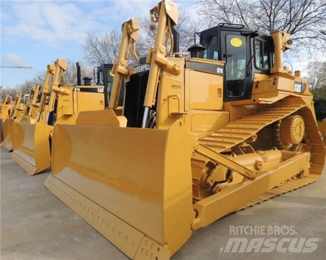 CAT D 7 R Buldožeri gusjeničari
