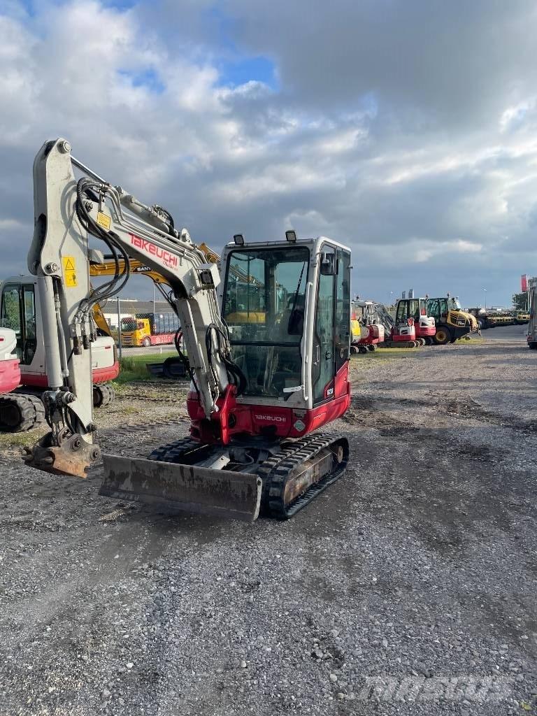 Takeuchi TB 230 Mini bageri <7t