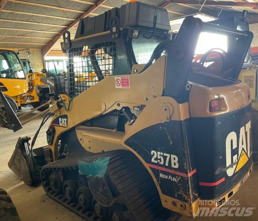 CAT 257B Skid steer mini utovarivači