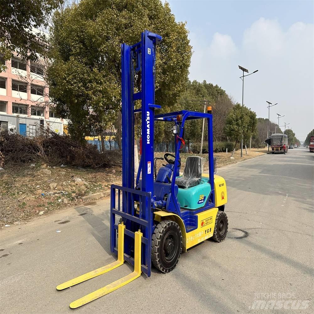 Komatsu FD30-14 Dizelski viličari