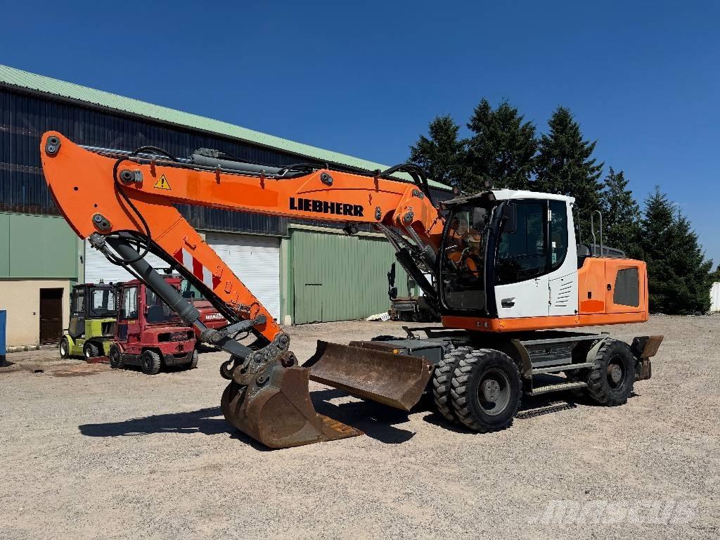 Liebherr A 920 Bageri na kotačima