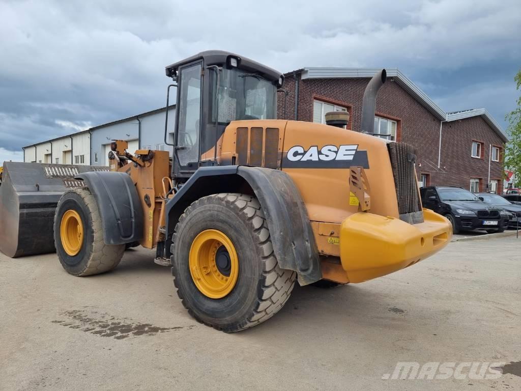 CASE 921 F Utovarivači na kotačima