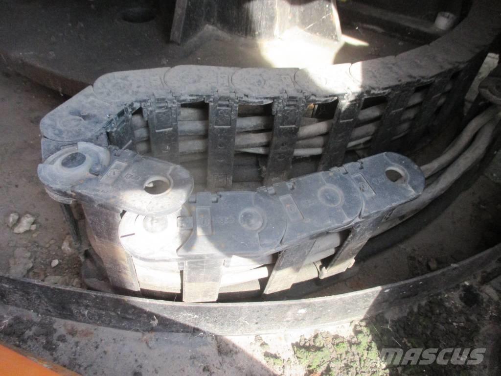 Manitou 100 VJR Vertikalne radne podizne platforme