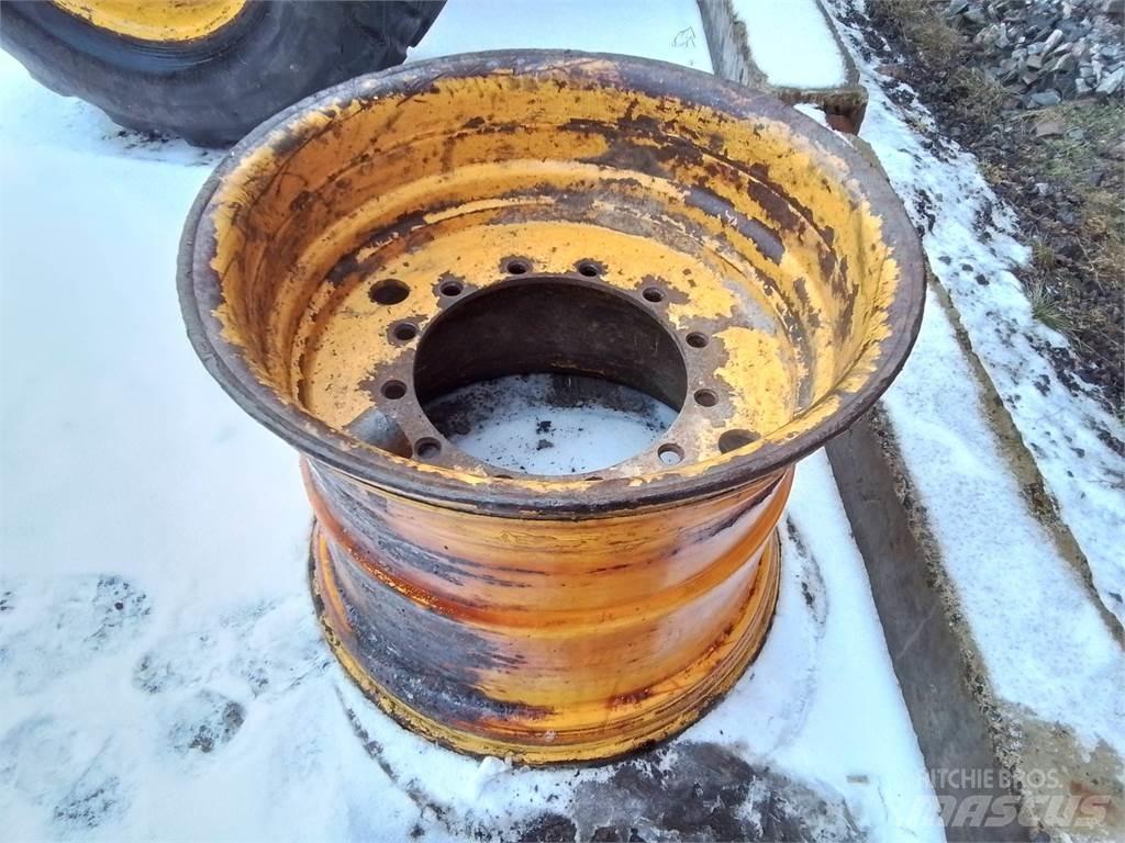 Rottne H20 24x30,5 Gume, kotači i naplatci