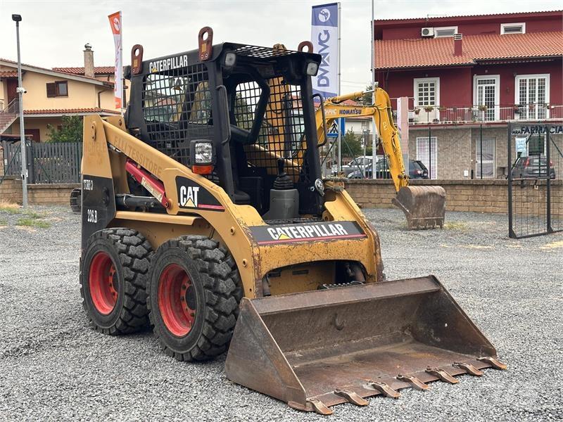 CAT 226BHF Skid steer mini utovarivači