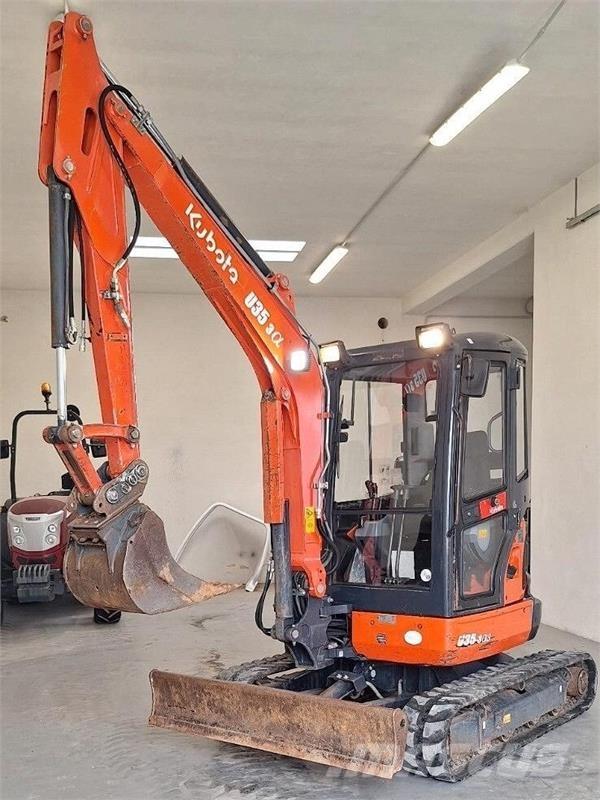 Kubota U35-3a3 Mini bageri <7t
