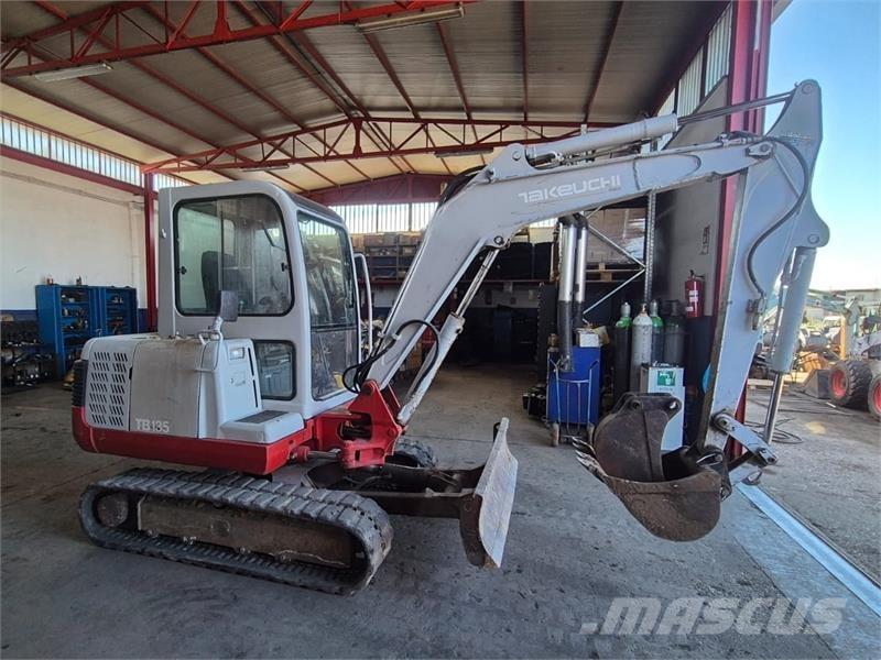 Takeuchi TB135 Mini bageri <7t