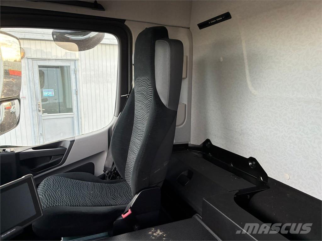 Mercedes-Benz 2533 Sanduk kamioni