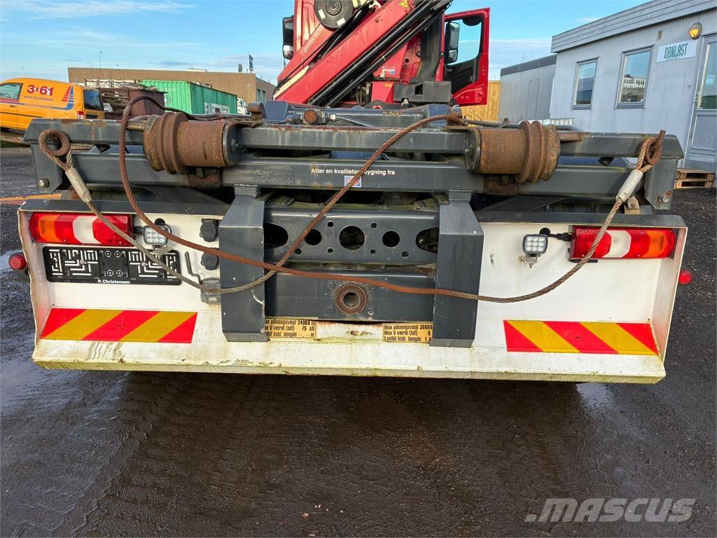 Mercedes-Benz 2643 Demontažnii kamioni za podizanje kabela