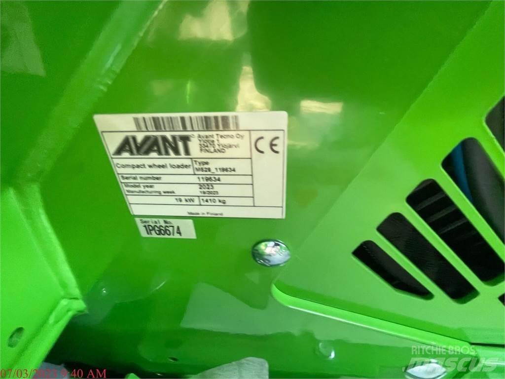 Avant 755I Utovarivači na kotačima