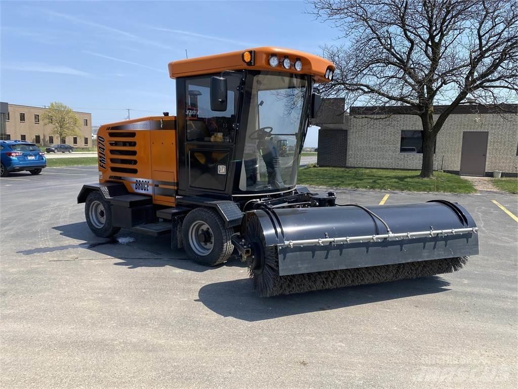 Broce FMJ470 Strojevi za metenje
