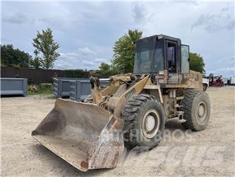 CASE 621B Utovarivači na kotačima