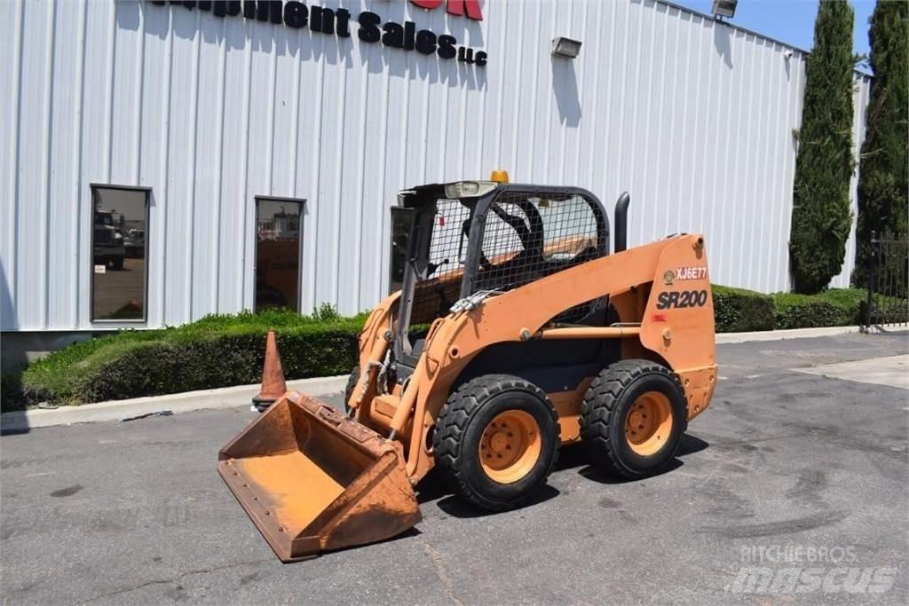 CASE SR200 Skid steer mini utovarivači