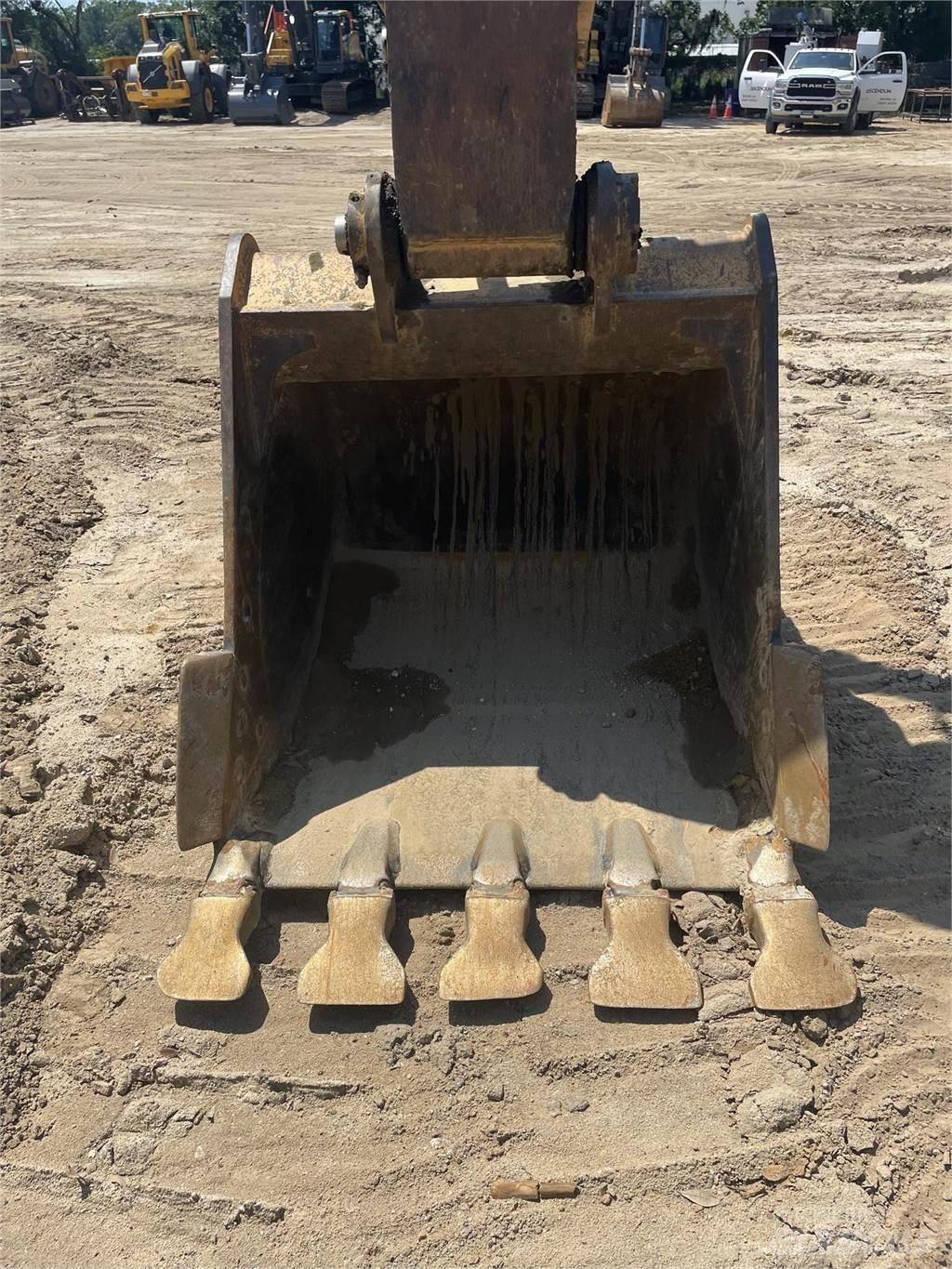CAT 325C Bageri gusjeničari