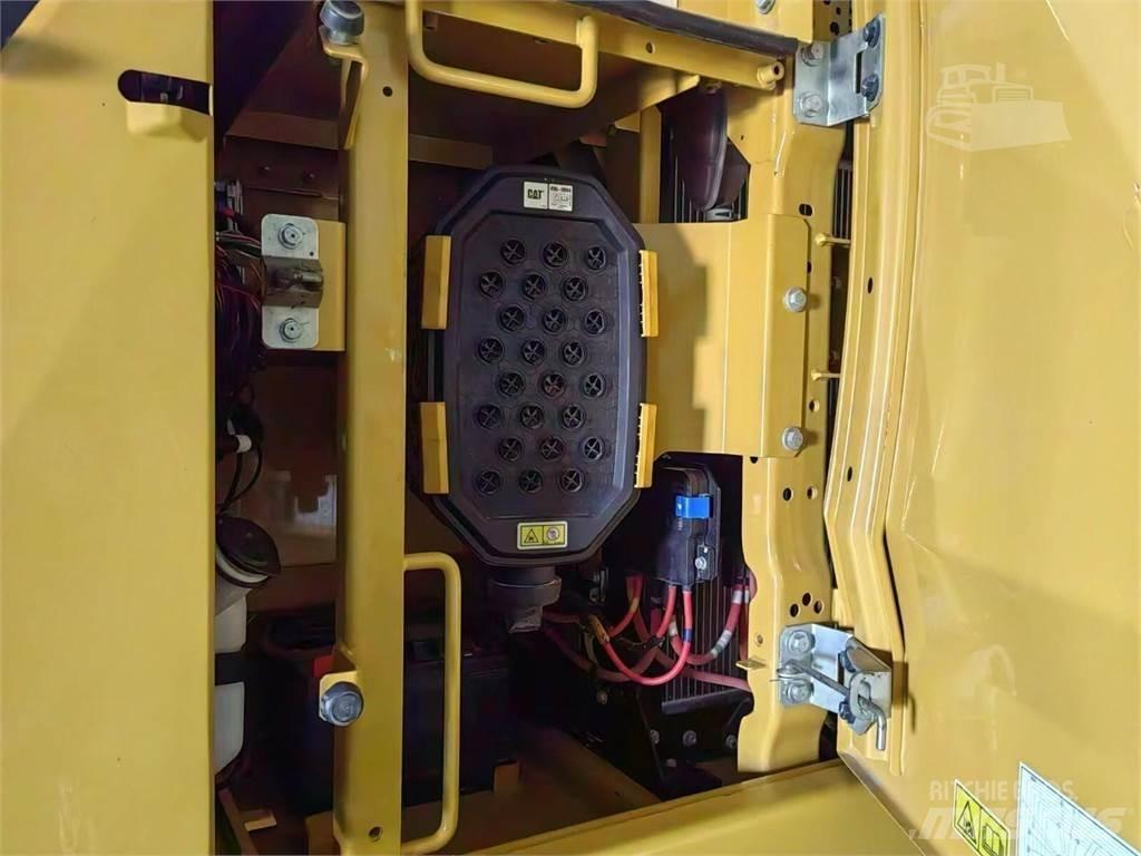CAT 330 Bageri gusjeničari
