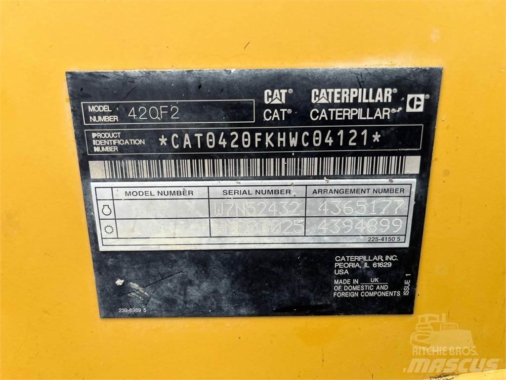 CAT 420F2 Utovarni rovokopači