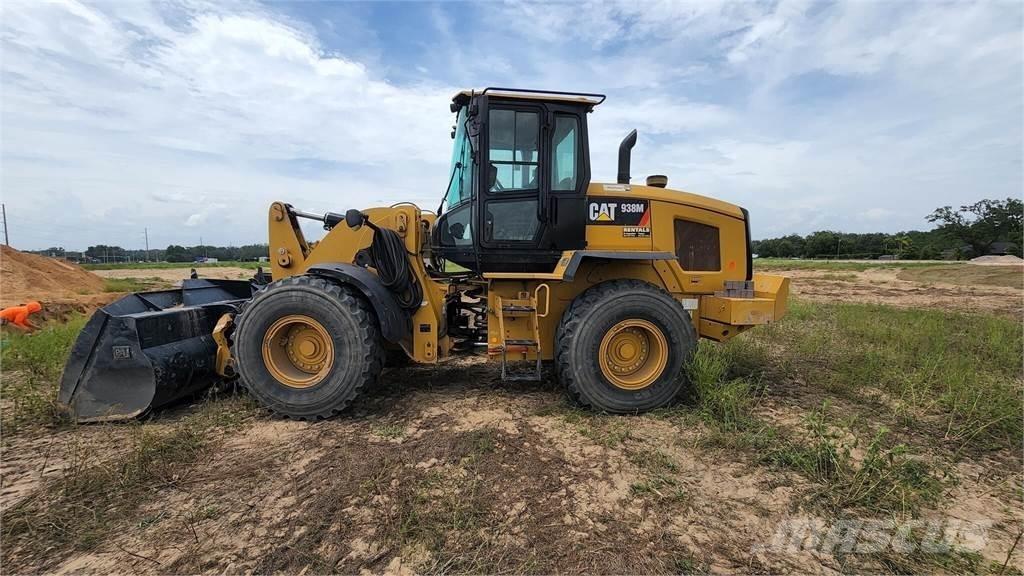 CAT 938M Utovarivači na kotačima