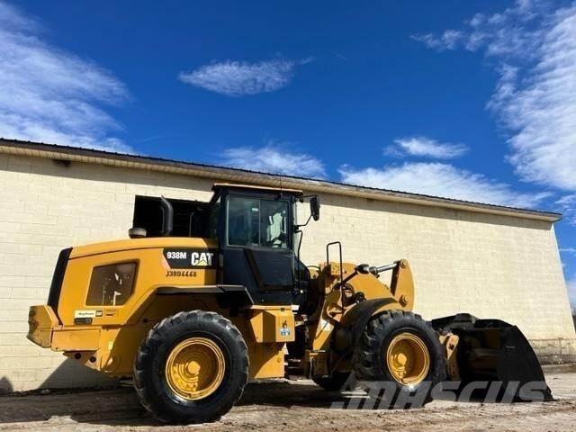 CAT 938M Utovarivači na kotačima