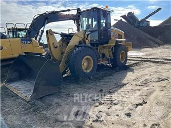 CAT 938M Utovarivači na kotačima