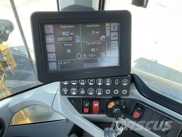 CAT 938M Utovarivači na kotačima