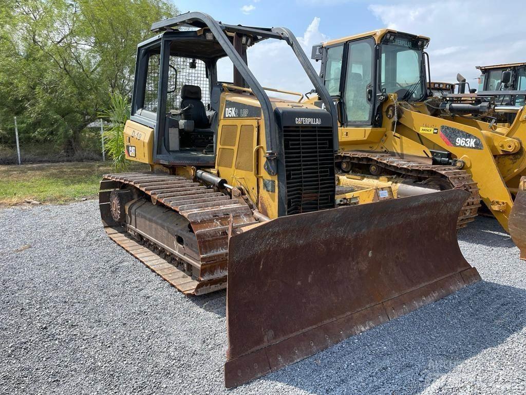 CAT D5K2 LGP Buldožeri gusjeničari