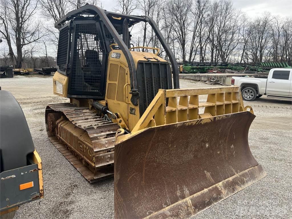 CAT D5K2 XL Buldožeri gusjeničari