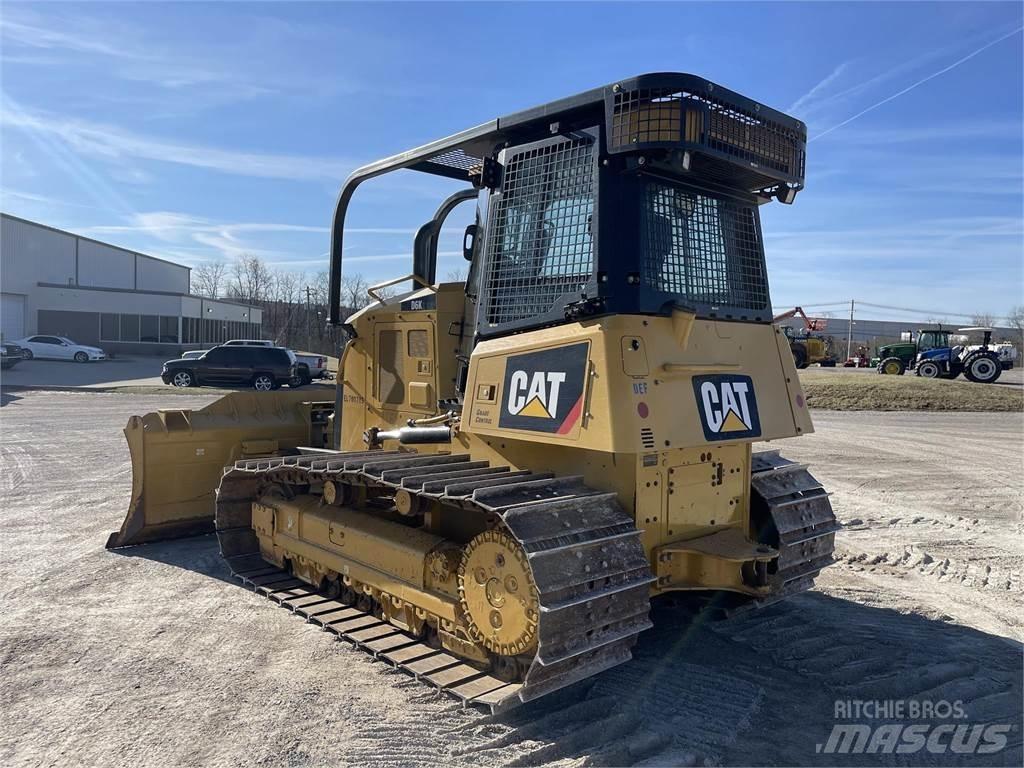 CAT D6K2 LGP Buldožeri gusjeničari