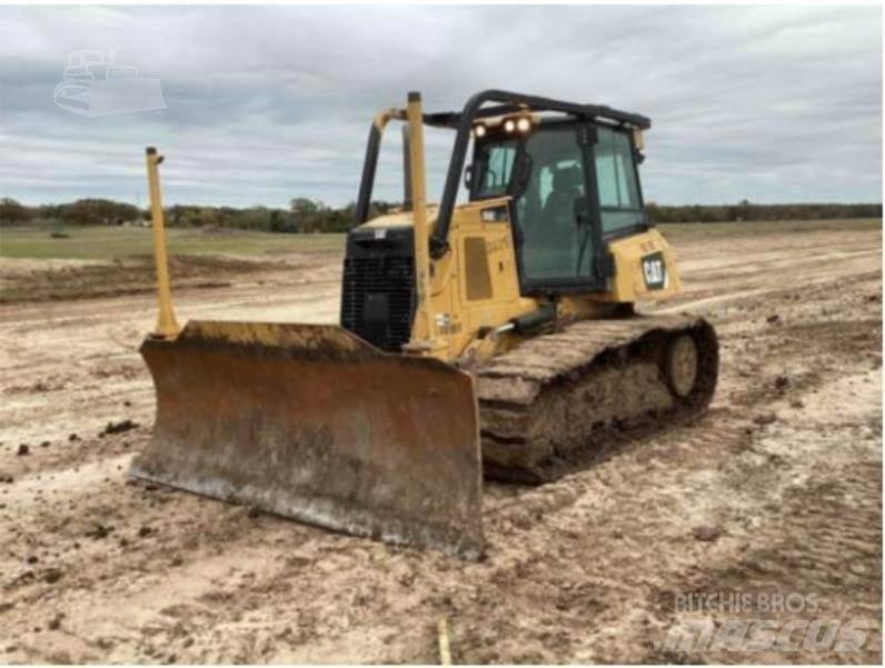 CAT D6K2 LGP Buldožeri gusjeničari