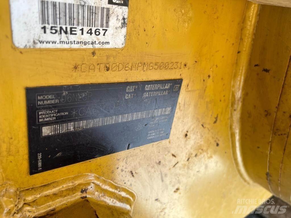 CAT D6N LGP Buldožeri gusjeničari