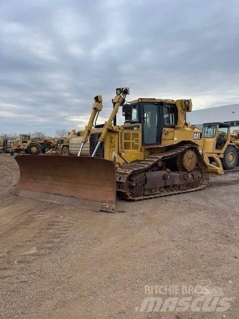 CAT D6T XW Buldožeri gusjeničari