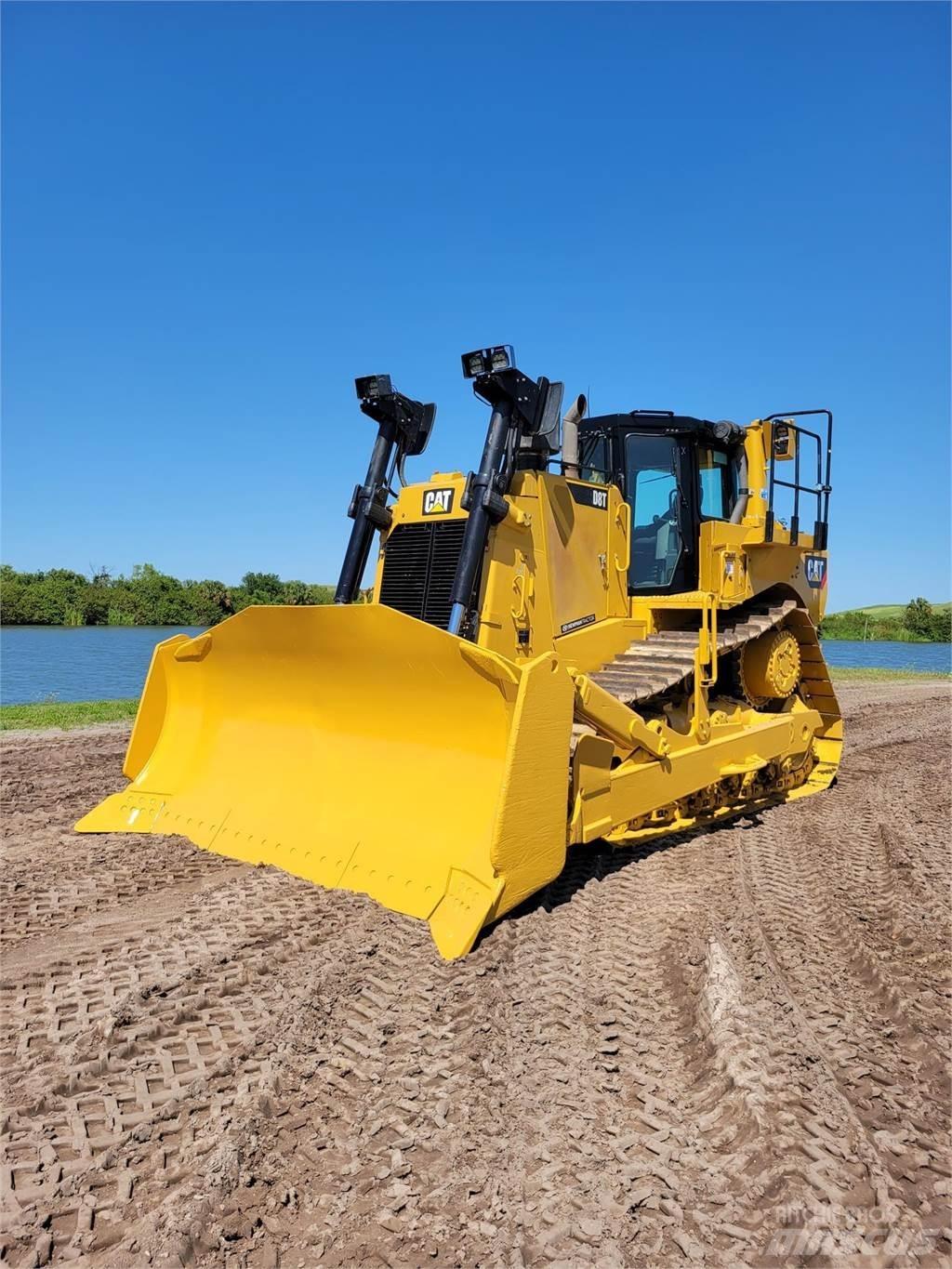 CAT D8T Buldožeri gusjeničari