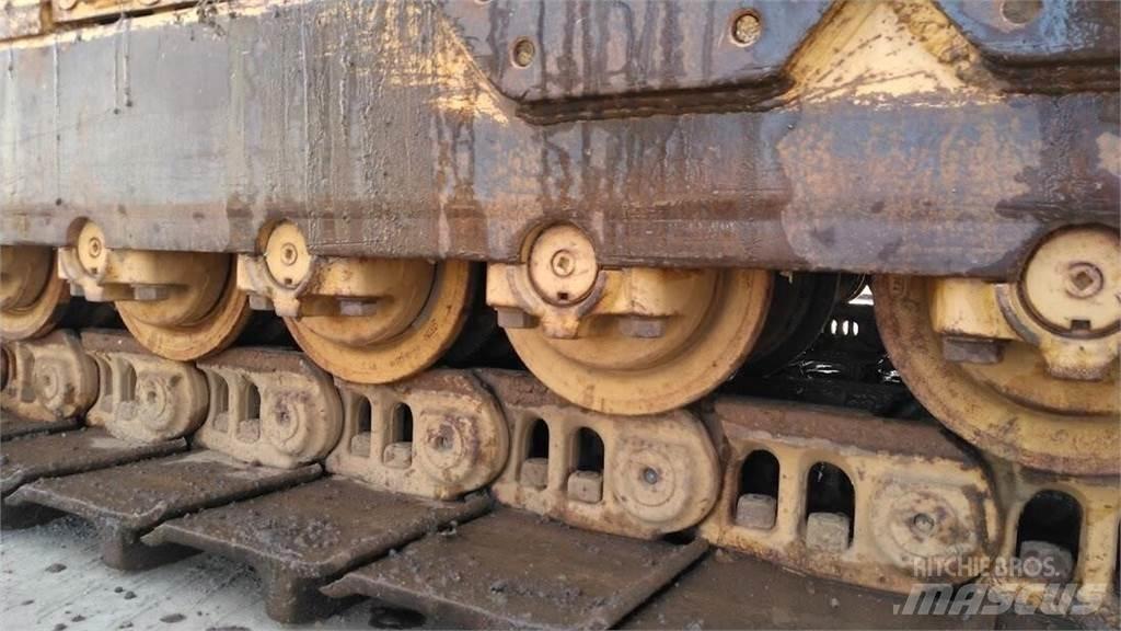 CAT D9H Buldožeri gusjeničari