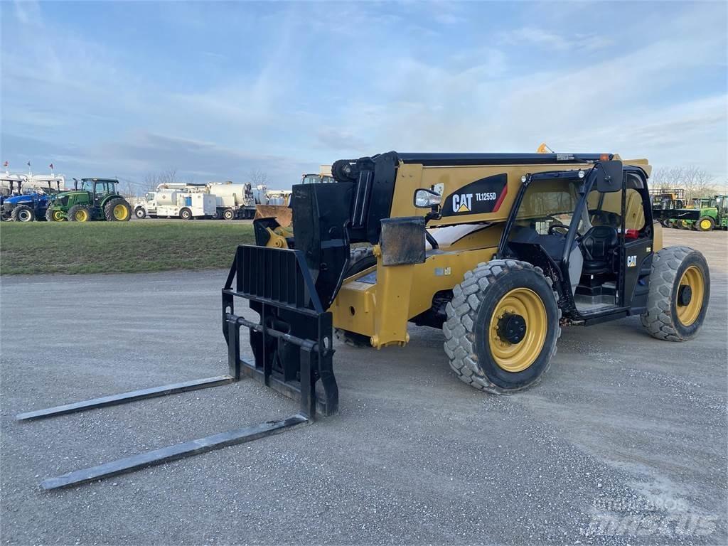 CAT TL1255D Teleskopski viličari