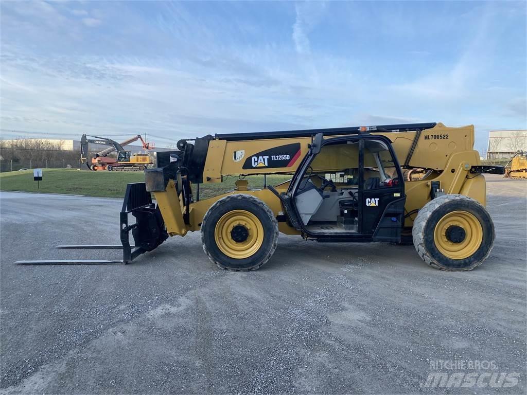 CAT TL1255D Teleskopski viličari