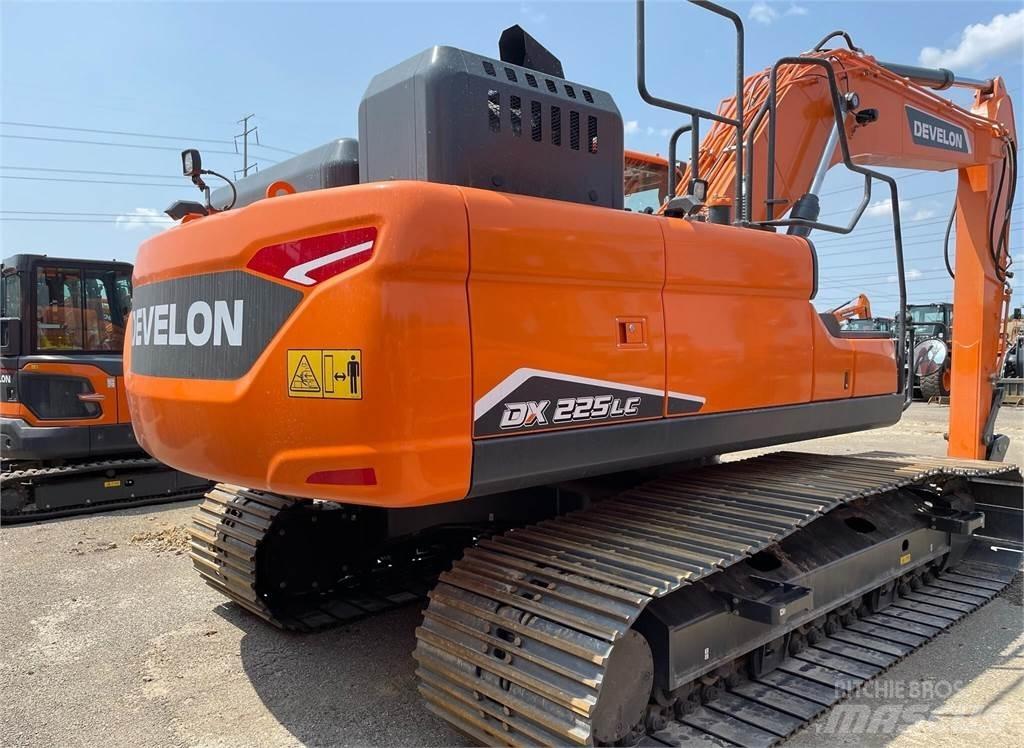 Develon DX225 LC-7 Bageri gusjeničari