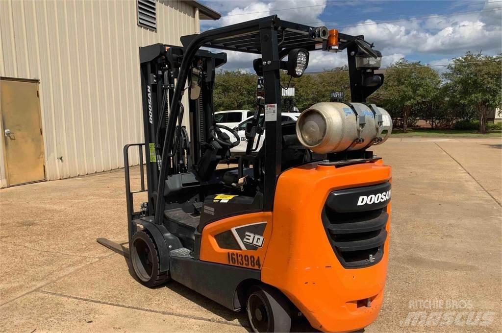 Doosan GC30S-9 Viličari - ostalo