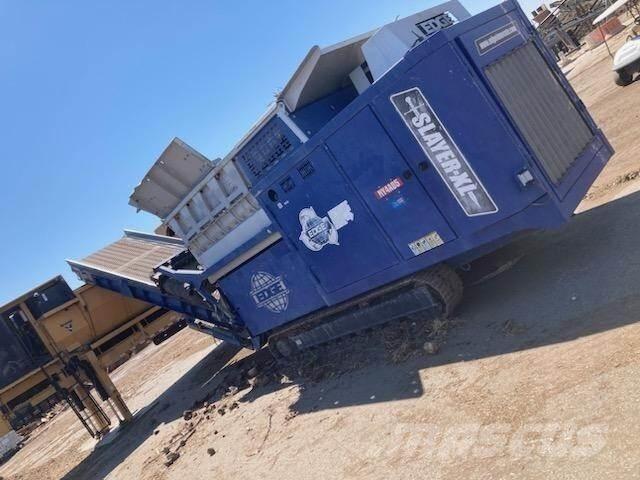 Edge SLAYER XL Bageri za manipuliranje materijalom / otpadom