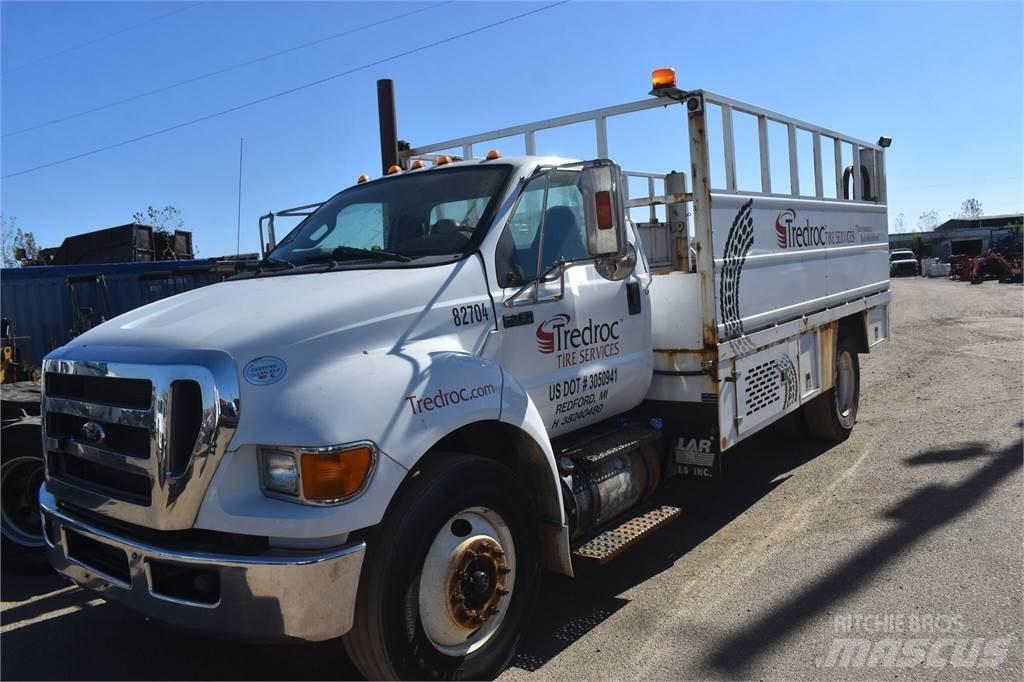 Ford F750 Komunalna vozila
