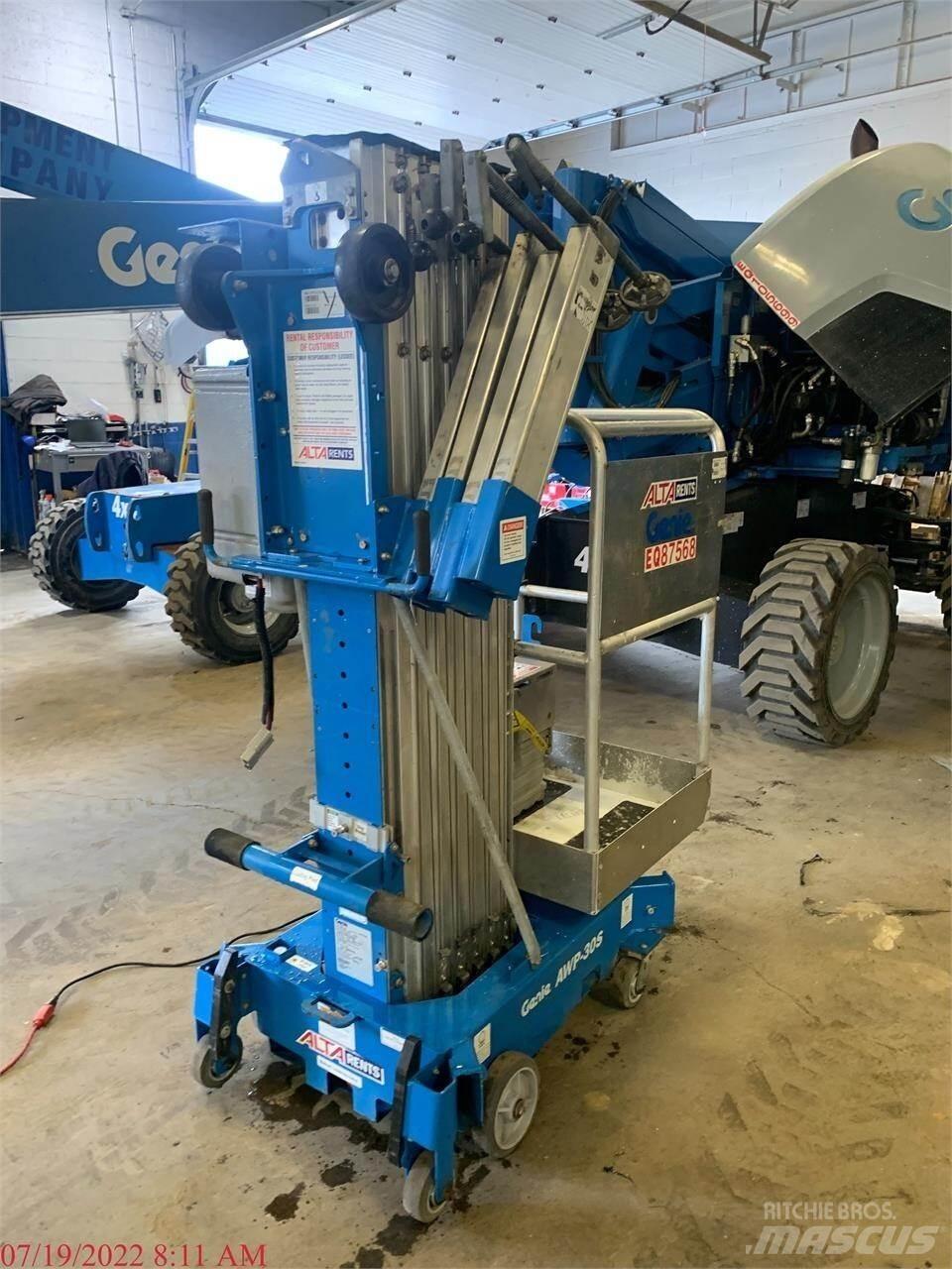 Genie AWP30S Vertikalne radne podizne platforme