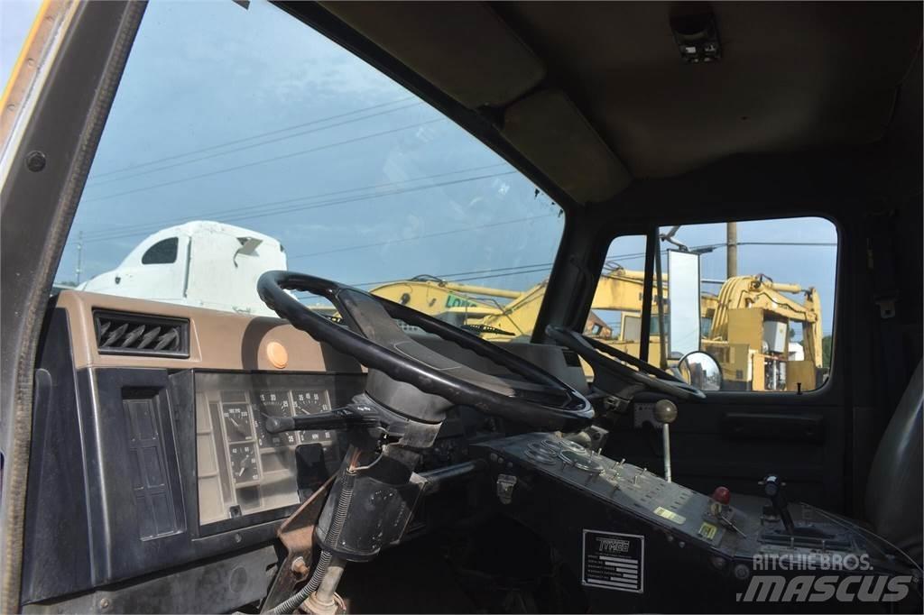 International 4700 Kamioni za čišćenje ulica