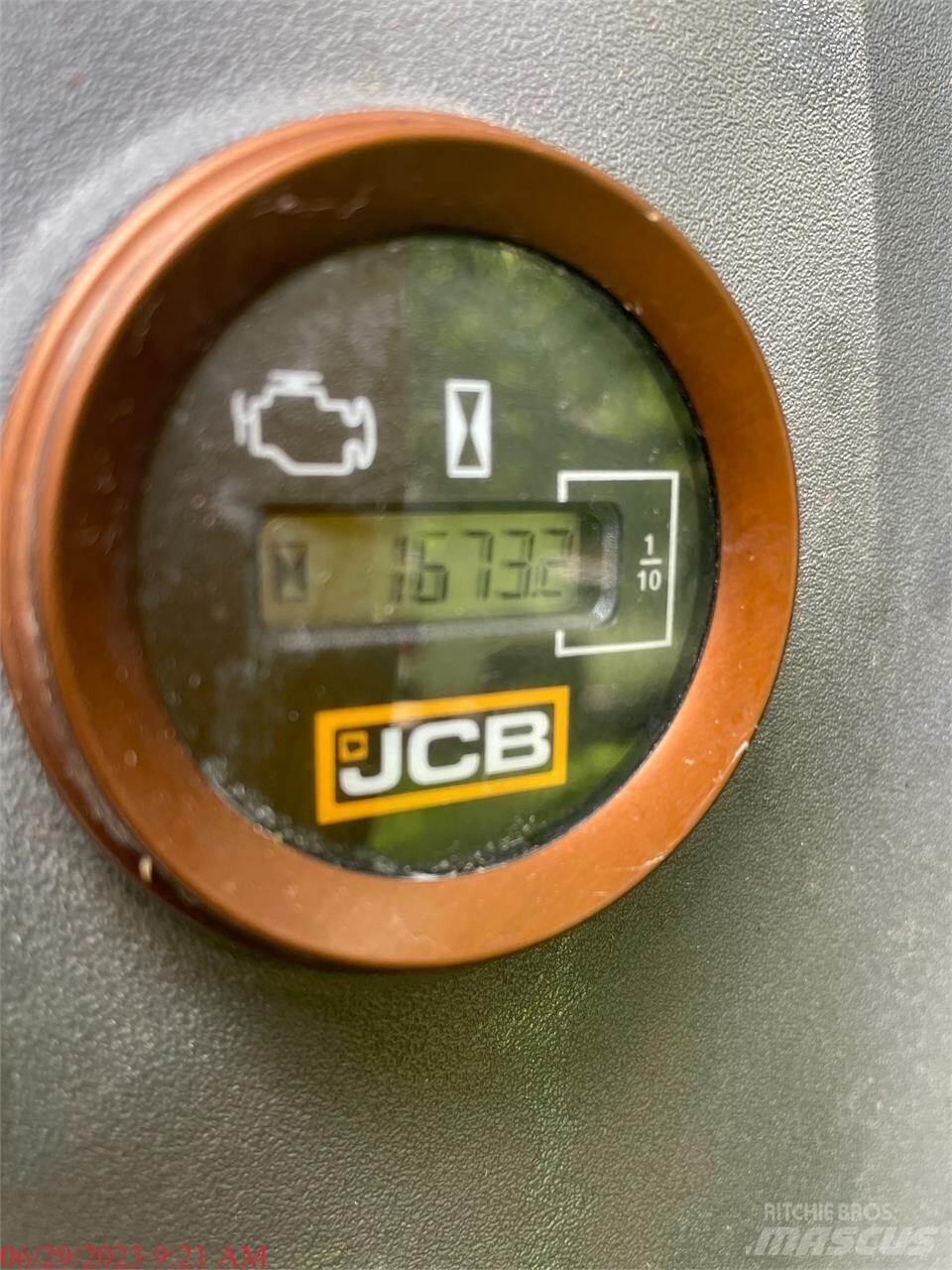 JCB 131X LC Bageri gusjeničari