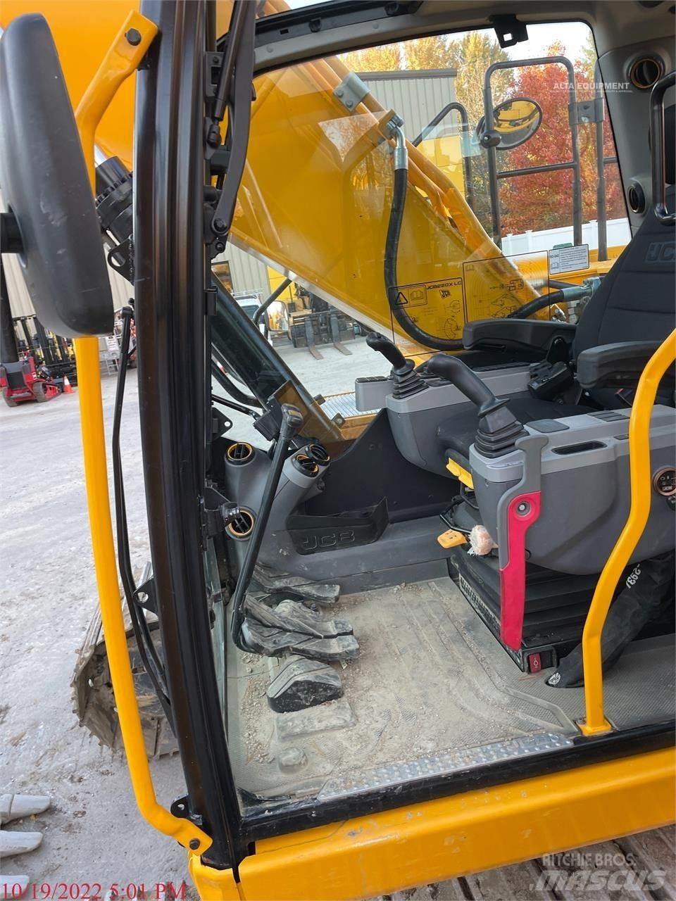 JCB 220X Bageri gusjeničari