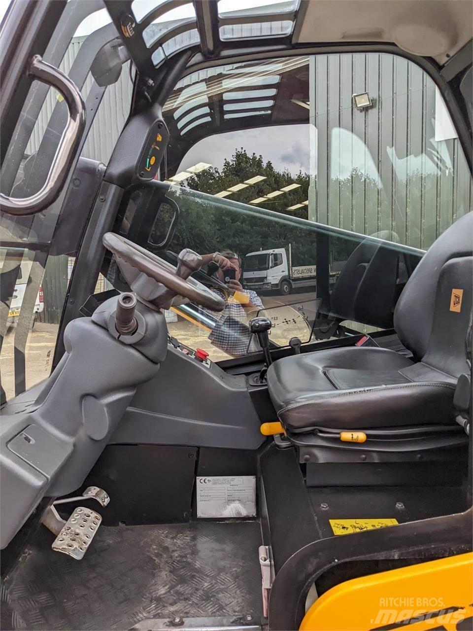 JCB 30D Teleskopski viličari