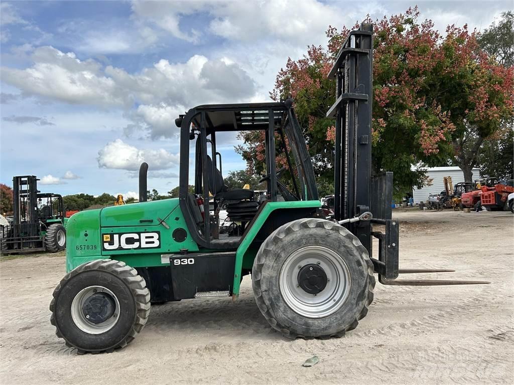 JCB 930 Terenski viličar
