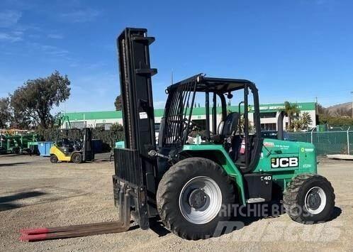 JCB 940 Terenski viličar