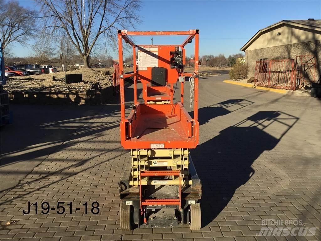 JLG 1932R Škaraste platforme